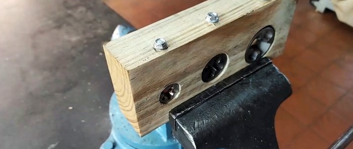 Paano gumawa ng mga bilog na stick gamit ang simpleng kagamitan sa DIY
