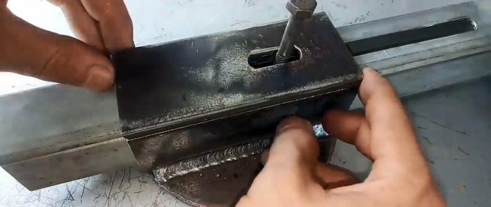 Homemade Ultra-Fast Clamping Vise with Unique Sliding Mechanism