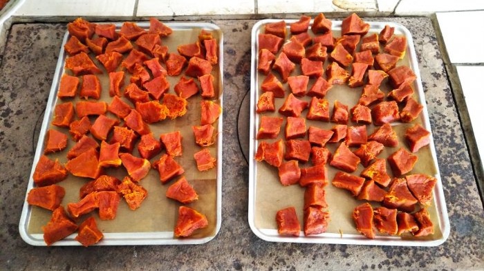 Dos deliciosos postres elaborados con la misma calabaza, mermelada y frutas confitadas