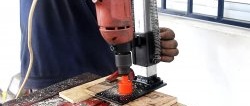 Drill-based push drilling machine para sa home workshop