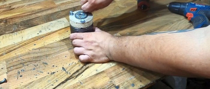 How to make a turning attachment for a drilling machine from an angle grinder gearbox