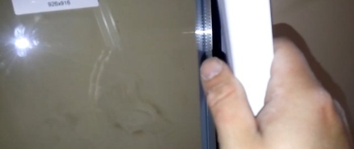 Comment et comment retirer les parcloses d'une fenêtre en plastique sans dommage