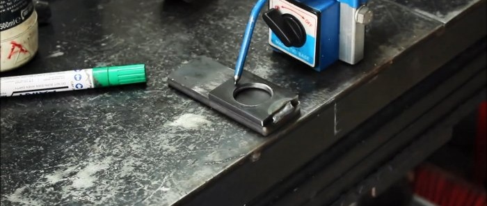 Hvordan lage en jekkadapter for å løfte tunge laster med lavt grep
