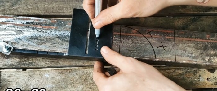 Profil borularının düzgün kıvrımlarını işaretlemek için bir alet nasıl yapılır