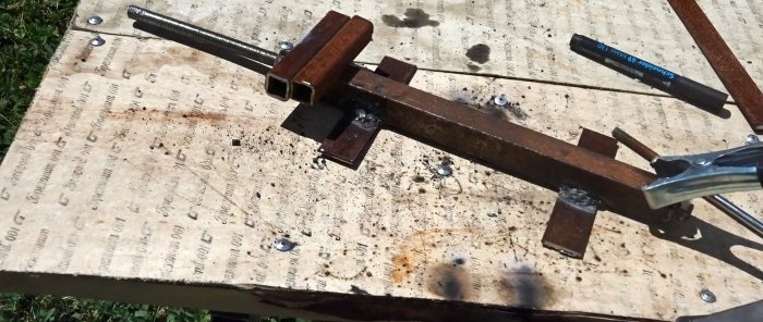 How to make a simple vice from scrap metal