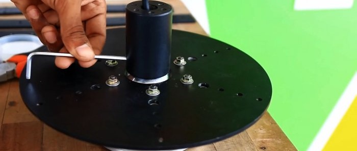 Hogyan készítsünk szélgenerátort egy hoverboard motorkerékből