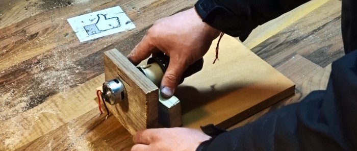 Πώς να φτιάξετε ένα κυκλικό πριόνι από ένα παλιό κατσαβίδι