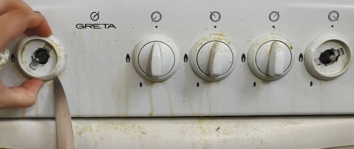 How to quickly clean the handles of a gas stove from dirt and dried grease