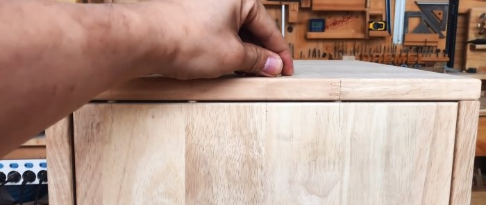 Hoe maak je een sleutelloos geheim magnetisch slot op meubels?