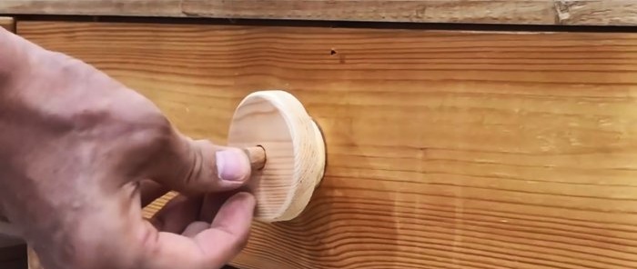 Comment fabriquer une serrure magnétique secrète sans clé sur un meuble