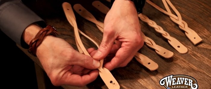 Bagaimana untuk mengikat kuncir tanpa potongan yang tidak perlu dan membuat gelang mudah dari jalur kulit