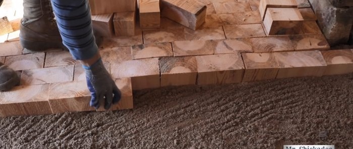 Come realizzare un pavimento per officina con blocchi di legno