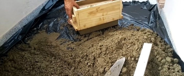 Како направити једноставан калуп за ливење цементних блокова од плоча и ПВЦ цеви