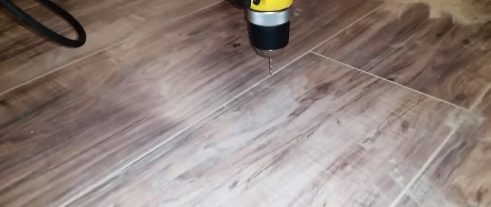 Jak wypoziomować podłogę pod laminatem bez demontażu