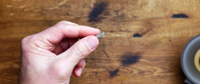 8 Möglichkeiten, gebrochene Gewinde in einem Möbelgriff zu reparieren