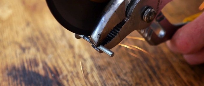8 manieren om gebroken draden in een meubelgreep te repareren