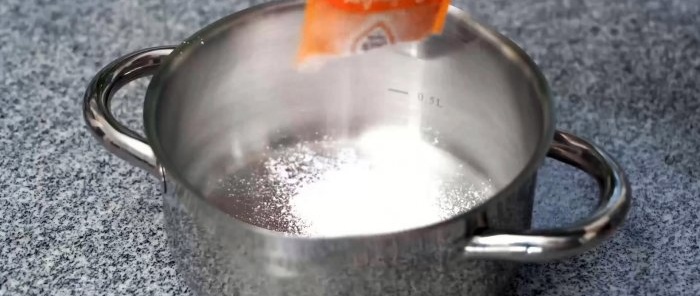 Hvordan rengjøre ovnen med brus og eddik uten kommersielle kjemikalier