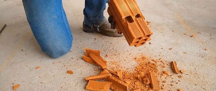 Hur man delar ett ihåligt keramiskt block smidigt utan specialverktyg