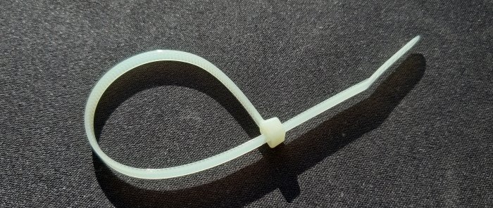 Cách tháo cà vạt nhựa bằng tay trần và tái sử dụng nó