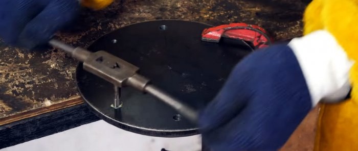 Как да си направим преса за бързо разточване на тесто без заваряване