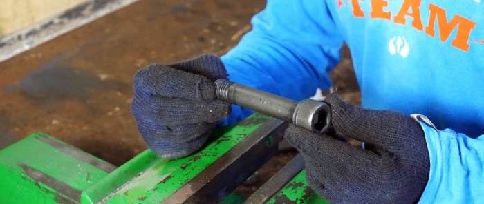 How to make a press for quickly rolling out dough without welding