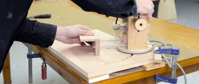 A simple device for precise sharpening of circular discs and cutters