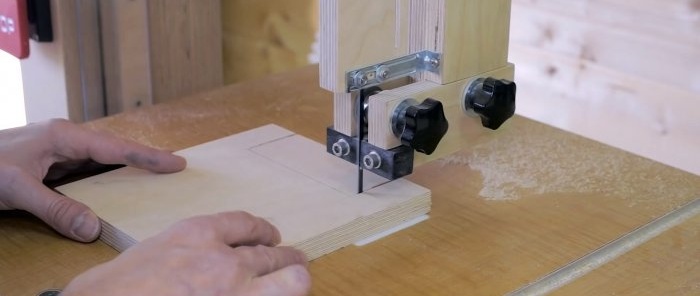 A simple device for precise sharpening of circular discs and cutters