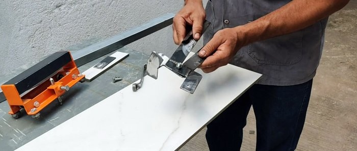 Jak vyrobit zařízení pro rovnoměrné lámání porcelánových dlaždic podél řezné linie