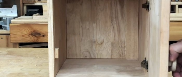 كيفية صنع قفل بسيط من الخشب