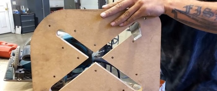Como fazer reforços em uma chapa de metal sem prensa