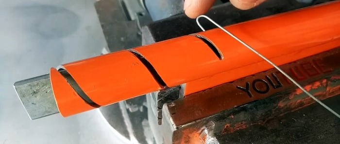 Hoe je een handmatige machine maakt voor het weven van een gaas met kettingschakels