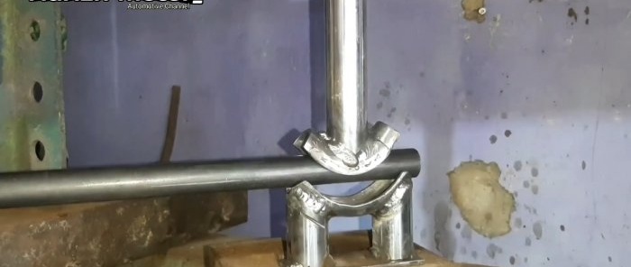 How to make a pipe bender for bending at right angles without jams