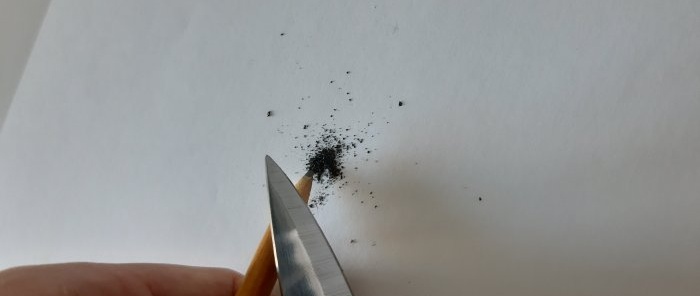 איך לשמן כל מנעול עם גרפיט מעיפרון