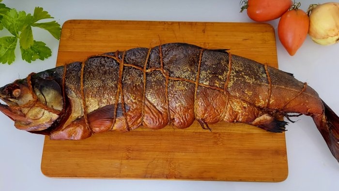 Paano manigarilyo ng pink salmon sa iyong sarili