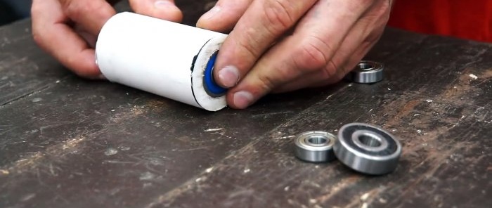 Miniature and functional do-it-yourself grinding attachment for an angle grinder