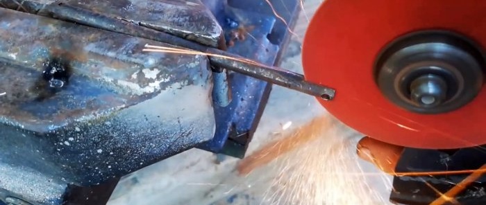Maginhawang awtomatikong lock na gawa sa scrap metal scrap