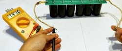 Como fazer uma bateria supercapacitor 12V 100A para qualquer carga