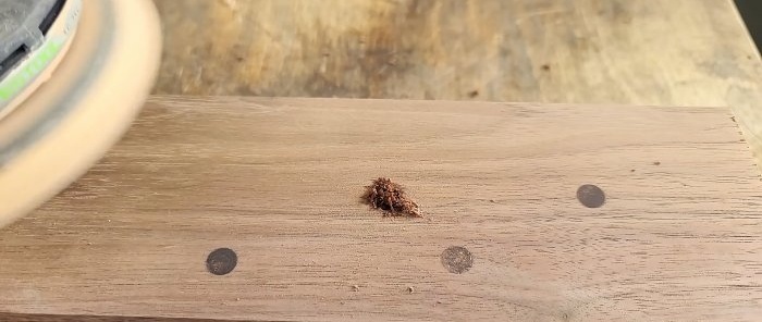5 Life hackov na odstránenie defektov dreva pomocou superglue