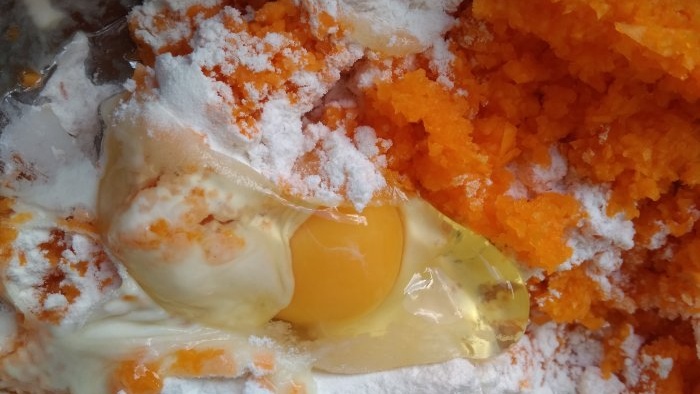 Come preparare le frittelle di zucca cruda