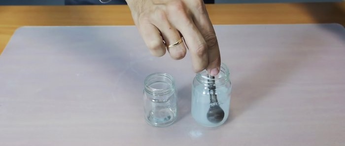 Kémiai módszer a réz gyors tisztítására a konyhában található eszközökkel