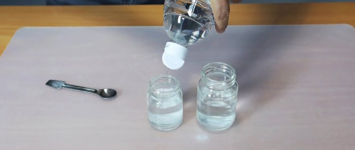 Eine chemische Methode zur schnellen Reinigung von Kupfer mit dem, was Sie in der Küche haben