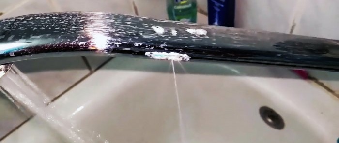 Sådan reparerer du hurtigt en revne på en vandhane