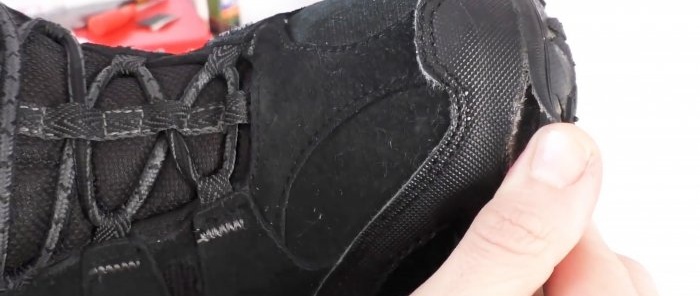 Jak a čím spolehlivě lepit podrážku boty
