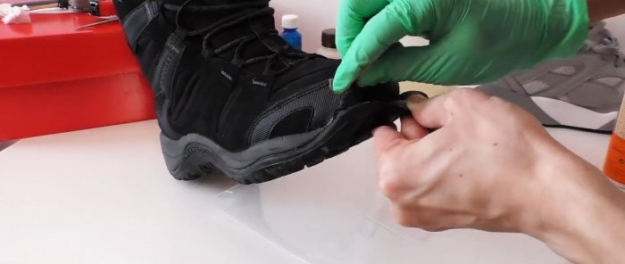Jak a čím spolehlivě lepit podrážku boty
