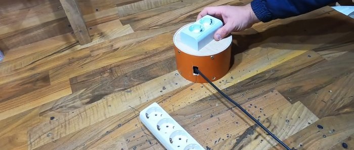 Kako napraviti samonavijajući produžni kabel od starog usisavača