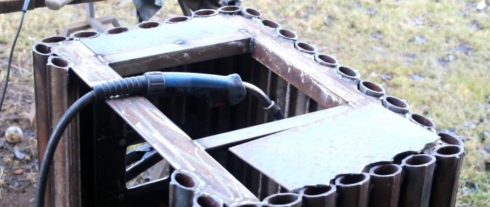 Hoe maak je een kachel met verhoogd rendement van oude gietijzeren batterijen