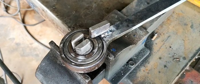 How to Make a Bearing Jig for Easy and Fast Chain Making