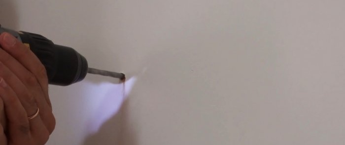 Como fazer um suporte de parede simples para TV de madeira
