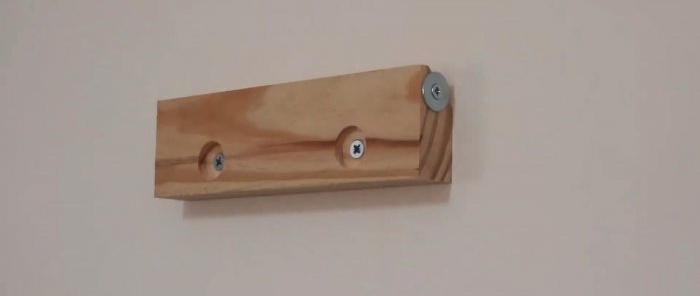 Kako napraviti jednostavan drveni TV zidni nosač