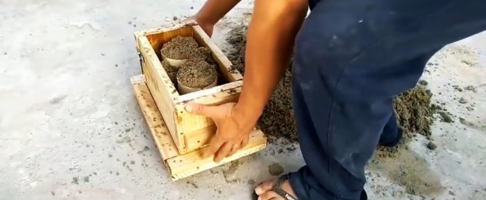 Hur man gör en vikform av trä för att göra block